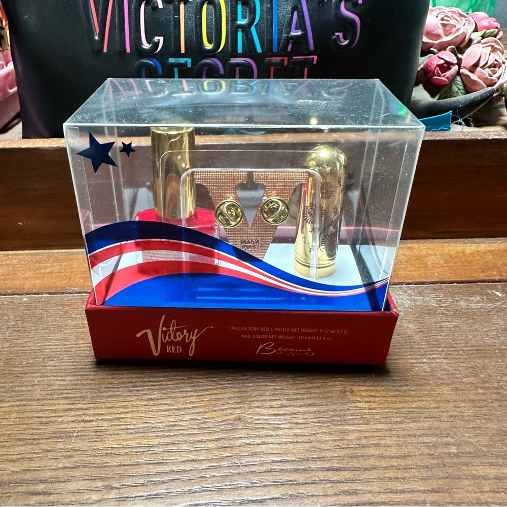 Bésame Victory set ❣️ retired ❣️ - Picture 3 of 3
